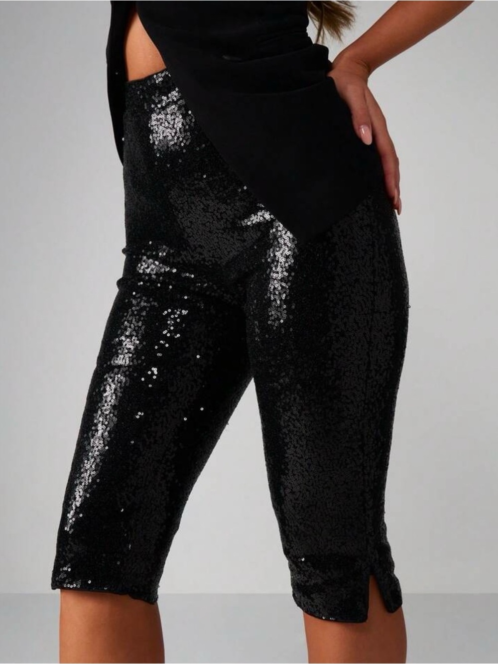 Missguided Sequin Knee-Length Cycling Pants - Black View 3